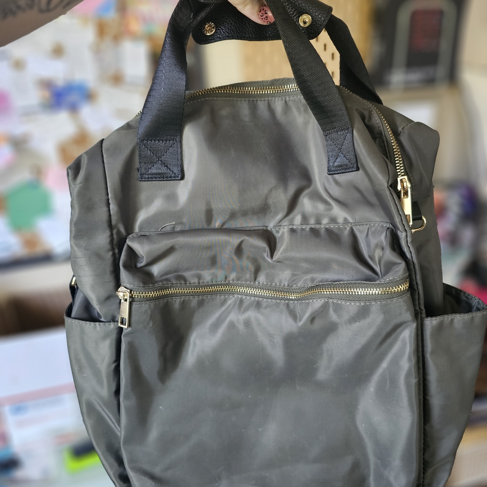 Sleek Stylish Green Backpack - image 1